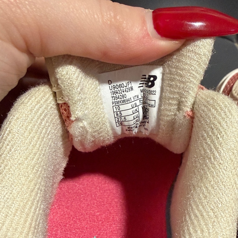 SALE! - Kids New Balance Joe Freshgoods x 9060 ‘Penny Cookie Pink’ sneakers - Picture 4 of 5